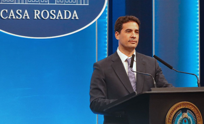 El Gobierno ahora también culpa a las familias por endeudarse: “No saben manejar sus ingresos”