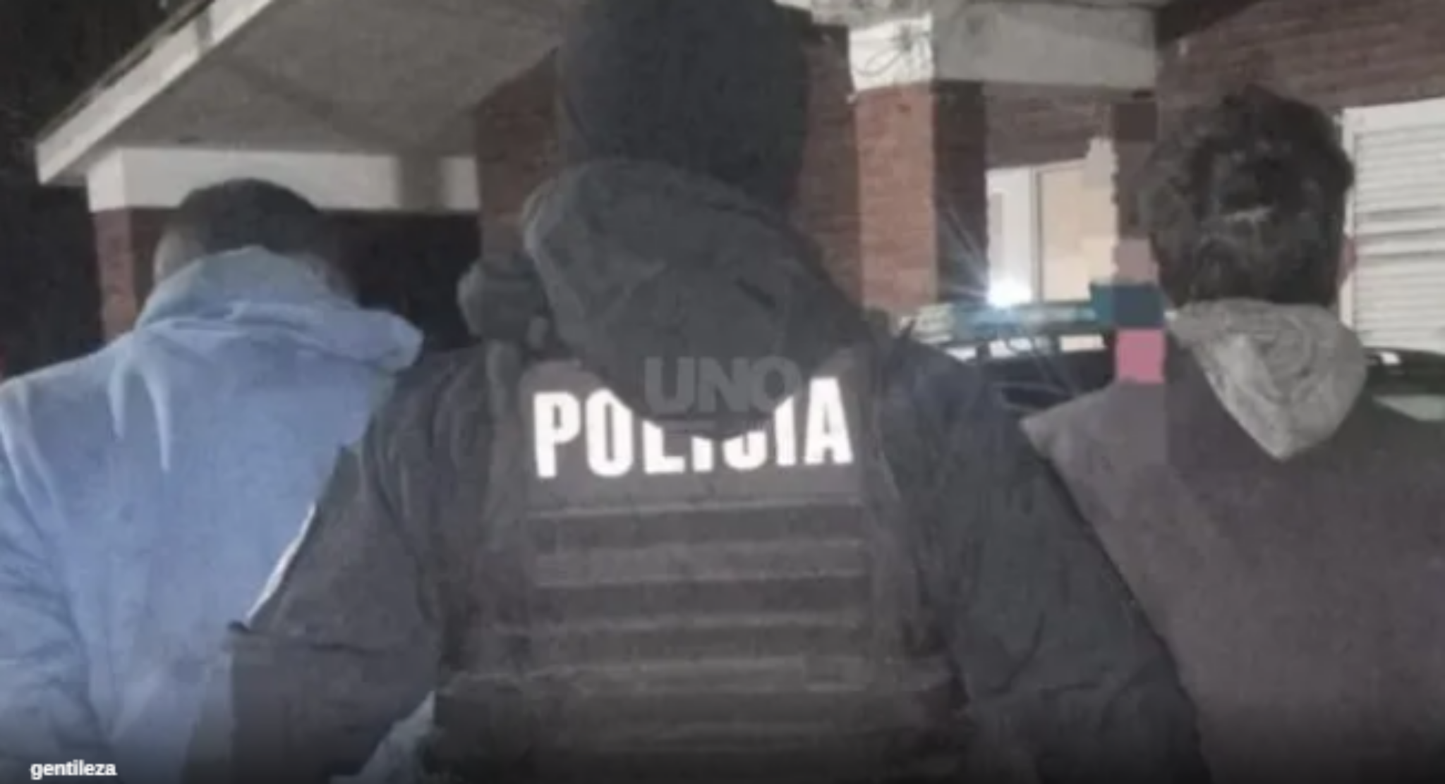 Detuvieron a dos hermanos acusados de una brutal agresión con arma blanca a un hombre en barrio San Lorenzo