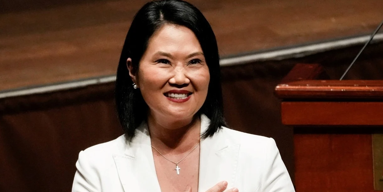 Keiko Fujimori asumió como presidenta de Perú y se convirtió en la primera mujer en llegar al cargo