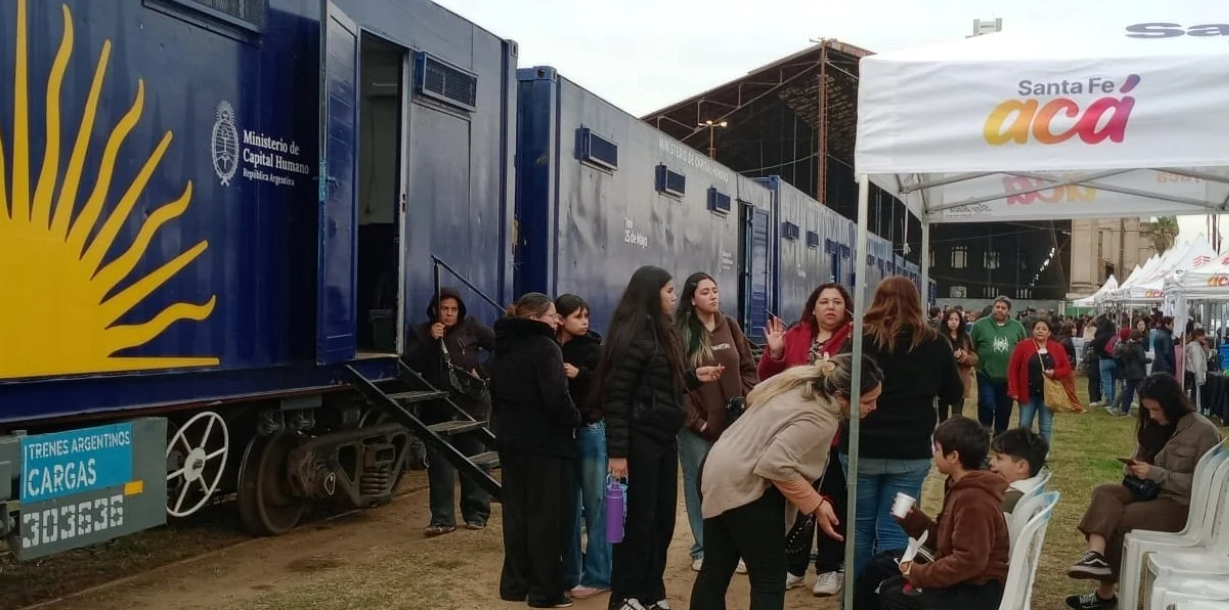 Santa Fe Acá y el Tren de Capital Humano ampliaron la atención con servicios gratuitos
