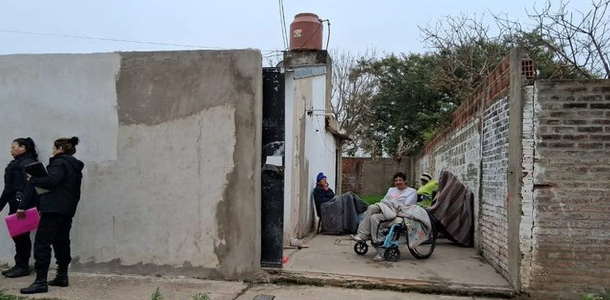 La dueña del geriátrico del horror sigue prófuga y ya había sido imputada por estafas a adultos mayores