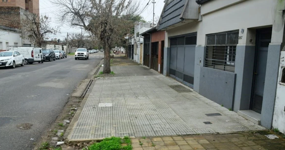 Violento asalto en la casa de un jefe policial: un supuesto delincuente fue herido de bala
