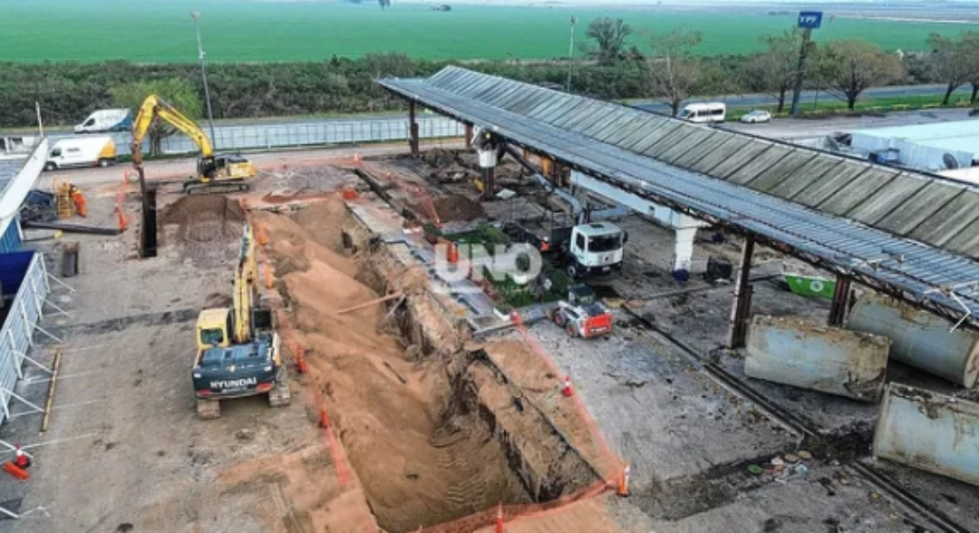 Autopista Santa Fe-Rosario: avanza la renovación de las dos estaciones de servicio y proyectan la construcción de una tercera