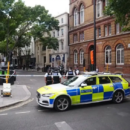 Pánico en el centro de Londres: una mujer atacó e hirió con unas tijeras a cuatro hombres