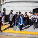 El infierno de buscar trabajo: cientos de currículums, larga espera y menos puestos registrados