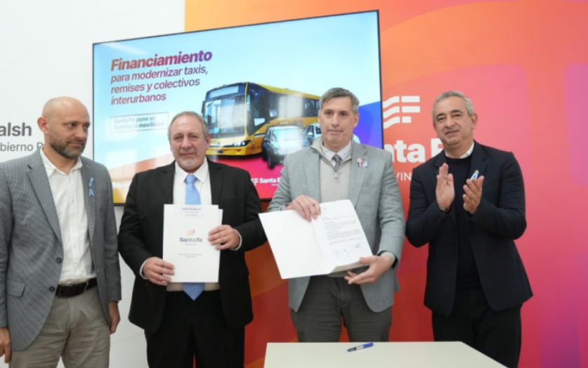 Santa Fe destina $14.000 millones para renovar colectivos, taxis y remises