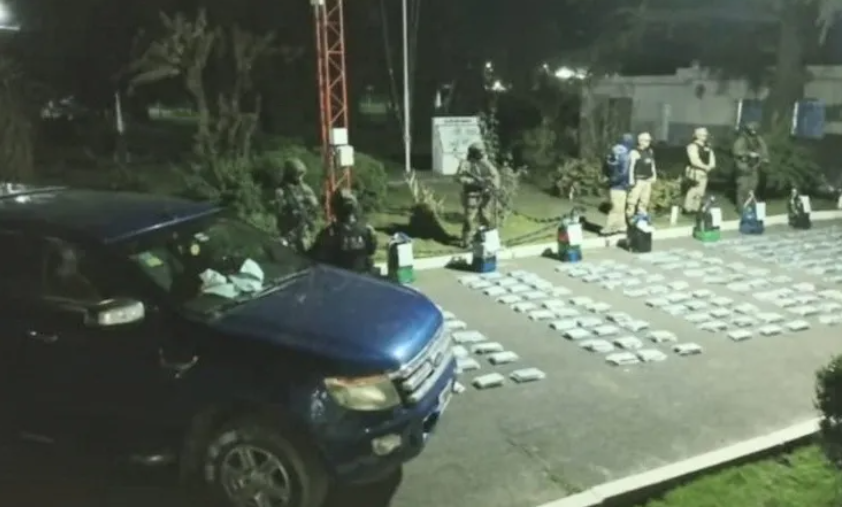 Secuestraron casi 500 kilos de cocaína que iban a ser cargados en un buque en el río Paraná