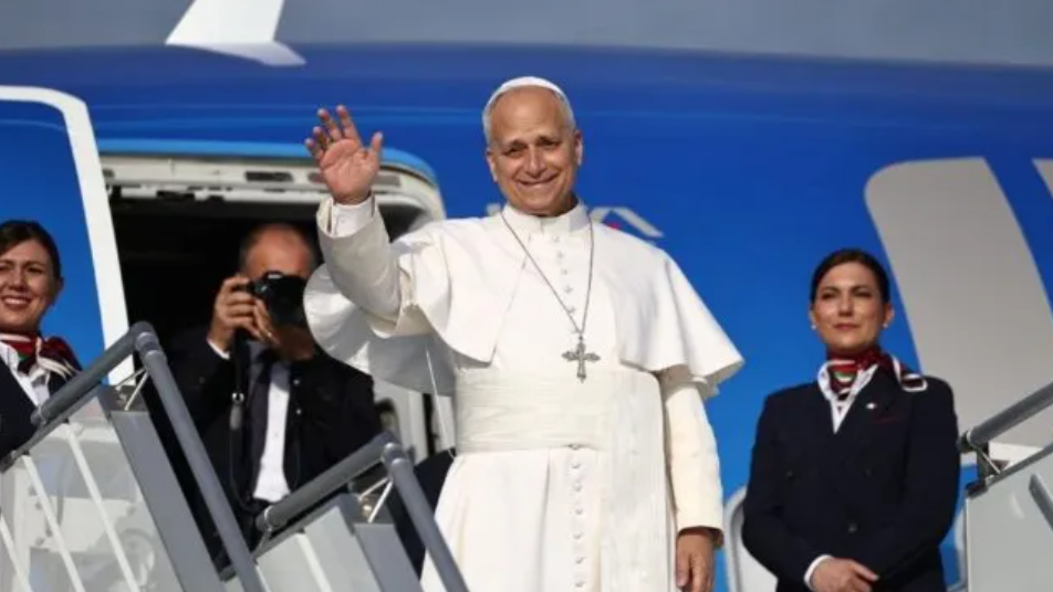 Visita del Papa a la Argentina: parroquias de Santa Fe coordinan la salida de colectivos y preparan la logística para el viaje