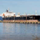 Tierra del Fuego denunció la presencia de un buque petrolero británico en Ushuaia