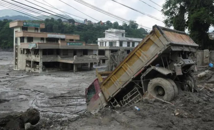 Nepal eleva a 1.924 los desaparecidos tras la devastadora riada que azotó la región