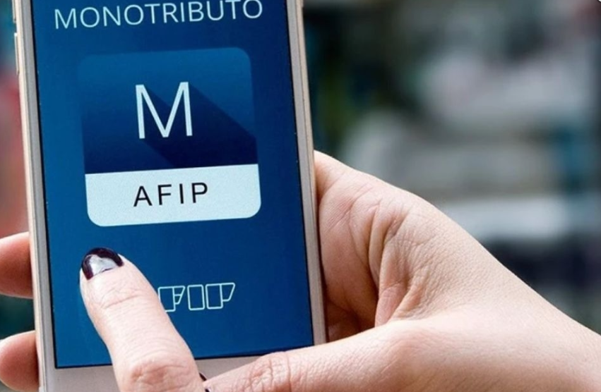 Cambian las reglas para emitir facturas: qué deberán hacer monotributistas