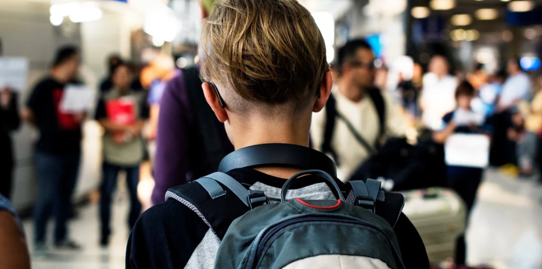 Un niño de 10 años y una disputa judicial por su regreso de Santa Fe a Estados Unidos