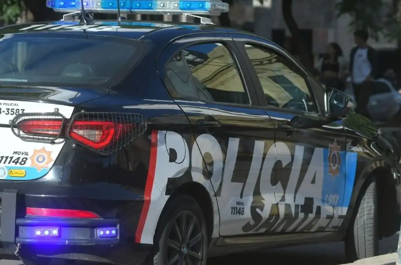 Sicarios asesinaron a una joven en su casa de Fray Luis Beltrán