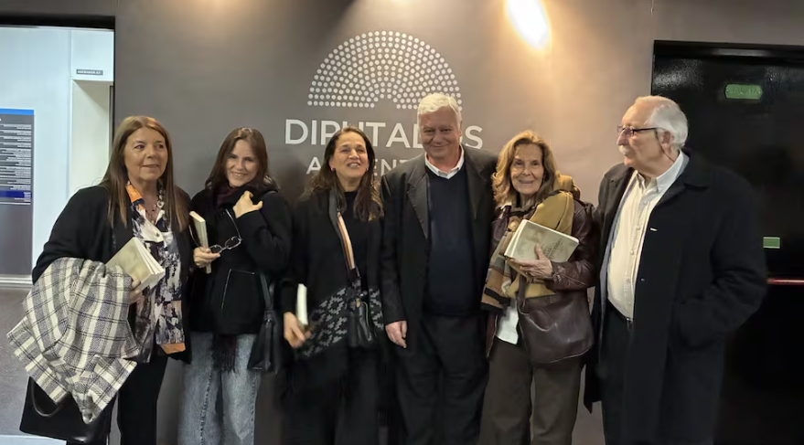 Los libertarios armaron un acto en Congreso para blanquear a los represores