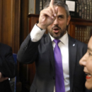 Llaryora, Sáenz y Passalacqua cerraron con Menem y voltearon el proyecto para ayudar a las familias endeudadas