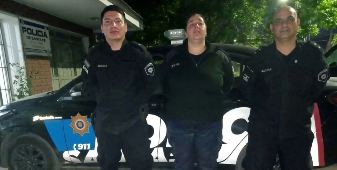 Un policía asistió y salvó a un niño de un año que no podía respirar