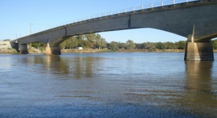 Arroyo Leyes monitora la crecida del río: realiza tareas de prevención y relevó a 600 familias que podrían estar en riesgo