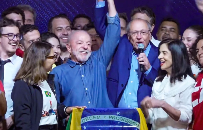 Lula, tras la victoria: «Brasil no es ni será el patio trasero de nadie»